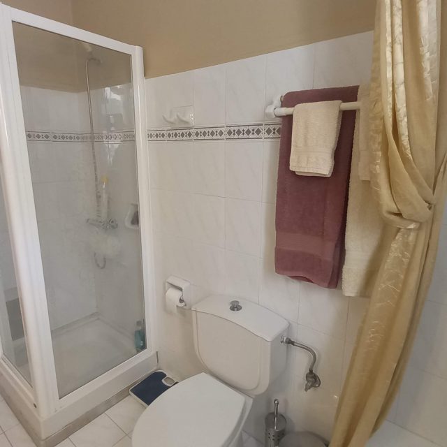 https://villasforsale.gr/wp-content/uploads/2020/09/20200902_134437-640x640.jpg