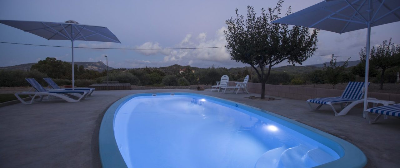 https://villasforsale.gr/wp-content/uploads/2020/09/55-min-1920x1080-1-1280x540.jpg