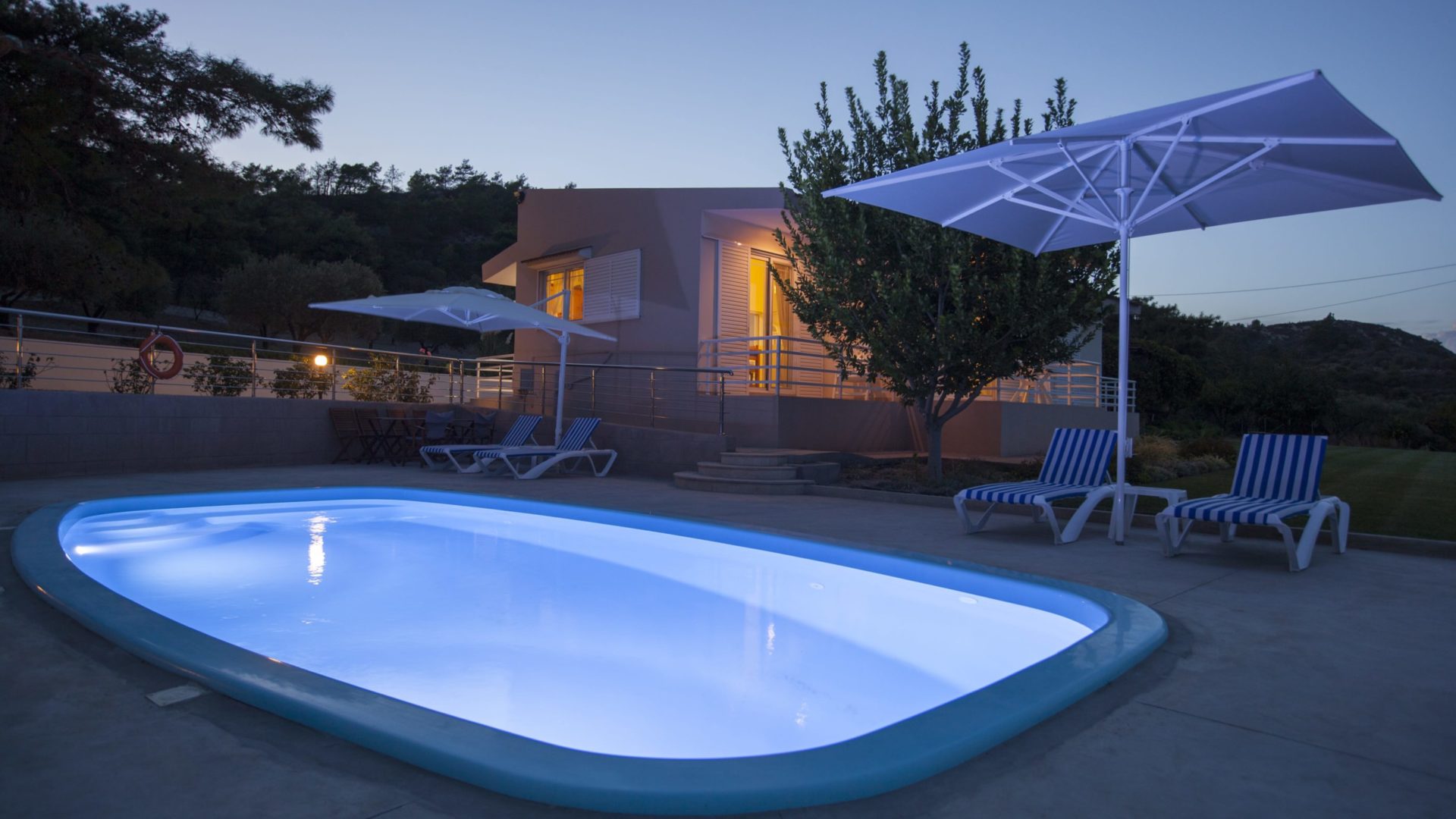 https://villasforsale.gr/wp-content/uploads/2020/09/62-min-1-e1596724252618-1920x1080-1.jpg